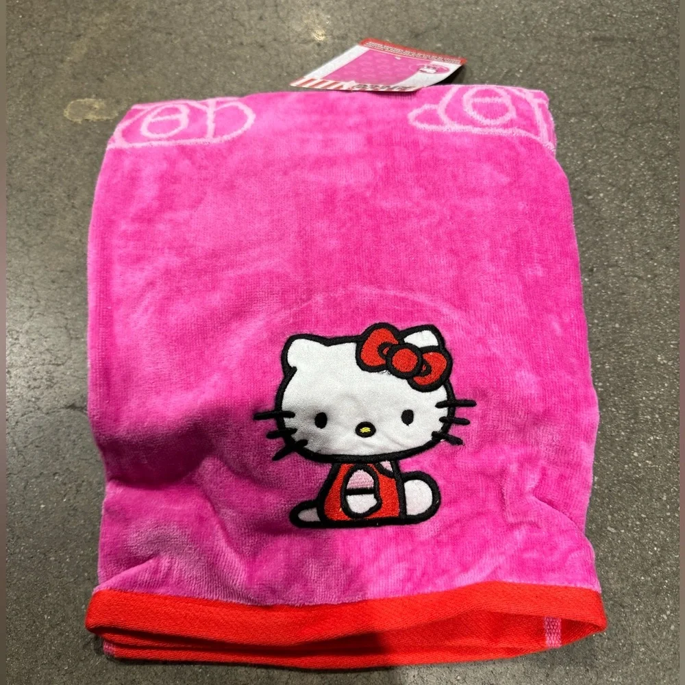 Hello kitty Beach towel with Embroidered (86 cm X 160 cm )